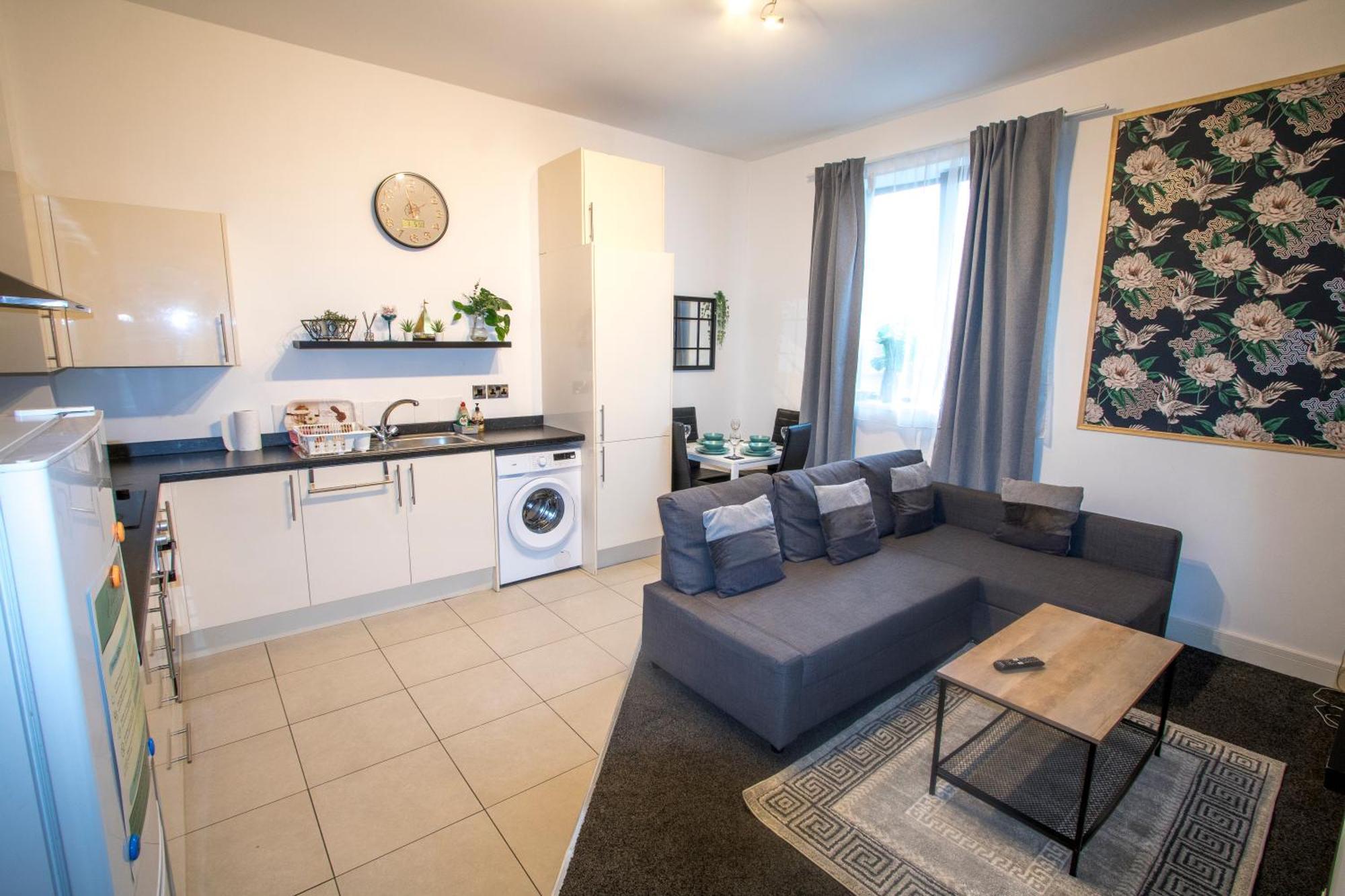 Ideal For Groups - Modern 2 Bedroom Apartment - Free Parking, Transit Links, Close To Stadiums Manchester Ngoại thất bức ảnh
