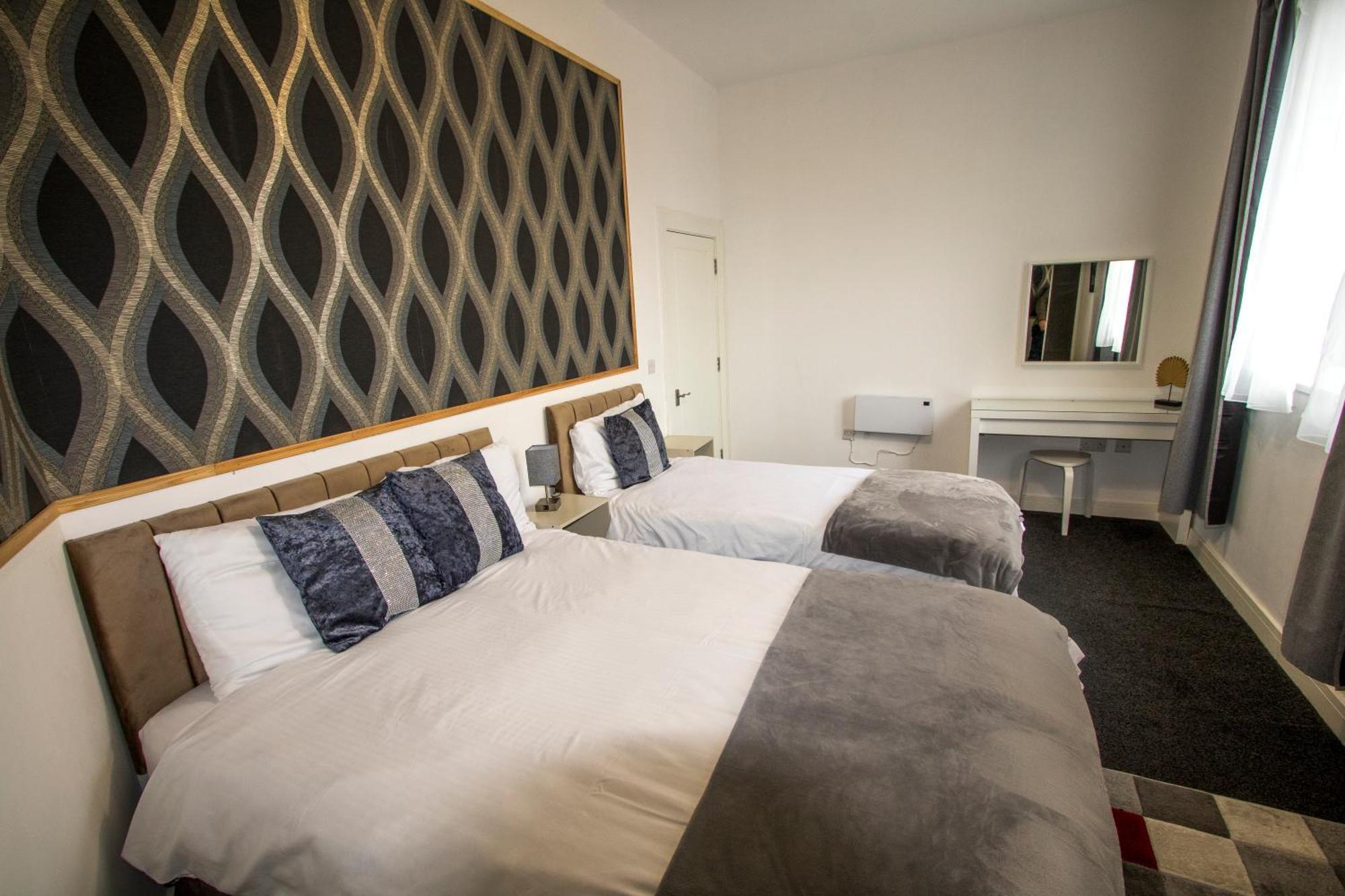 Ideal For Groups - Modern 2 Bedroom Apartment - Free Parking, Transit Links, Close To Stadiums Manchester Ngoại thất bức ảnh